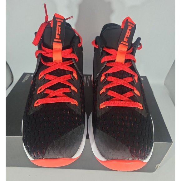 Men\'s Nike LeBron Witness 5 Basketball Shoes Black Red Mens 11 CQ9380-005 main image 4
